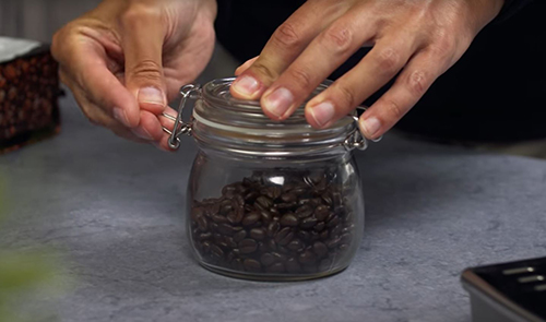 Astuces pour toujours avoir les meilleurs café de votre machine en grains  par Coffee-Webstore