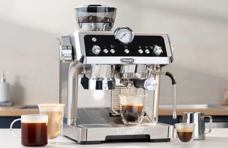 machine à café delonghi la specialista EC9355.M